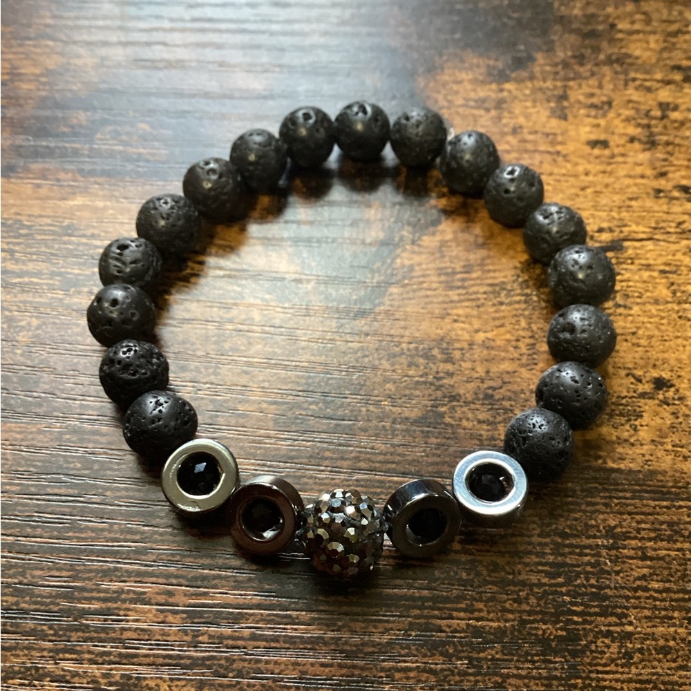 Bracelets - Picture 7 of 16